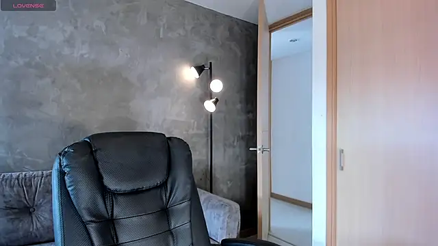 ValerieAustin online show from 14, 4, 2026