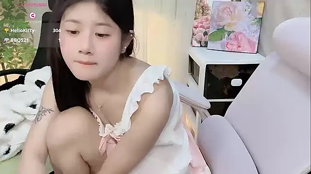 Yvonne-07 online show from 6, 1, 2026