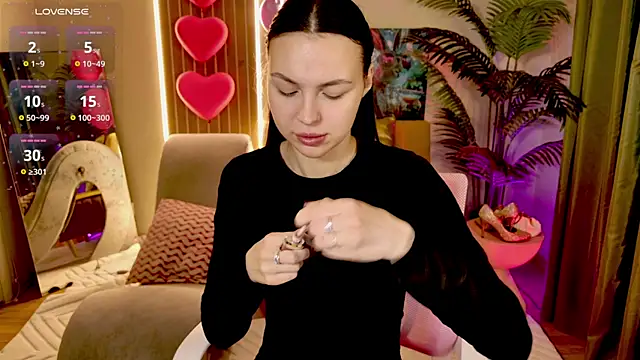 MaxinCarroll online show from 2, 4, 2026