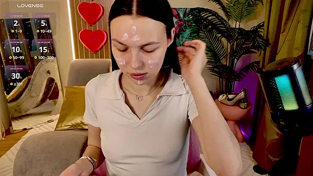 MaxinCarroll online show from 10, 4, 2026