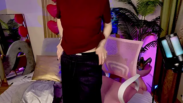 Snapshot of MaxinCarroll chatting on 23, 4, 2026 MaxinCarroll online show from 23, 4, 2026