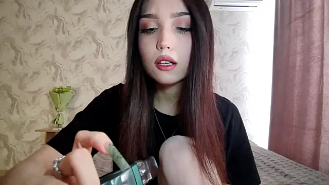 Qwami Amie online show from 7, 3, 2026