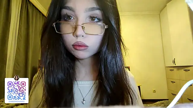 Qwami Amie online show from 10, 1, 2026