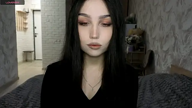 Qwami Amie online show from 31, 5, 2026