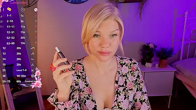 Lindsi Luvviv online show from 3, 2, 2026