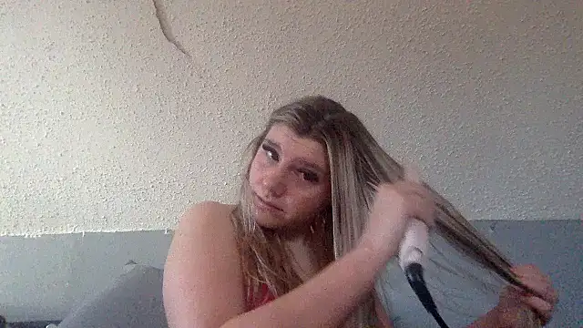 Snapshot of goddesscandy22 chatting on 21, 12, 2025 goddesscandy22 online show from 21, 12, 2025