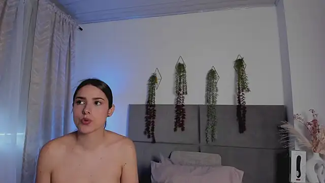 JulietaSnow online show from 12, 3, 2026