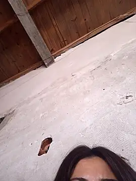 emmacurvyhot online show from 5, 1, 2026