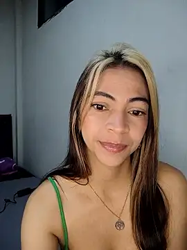 Evangeline Bonnet online show from 7, 1, 2026