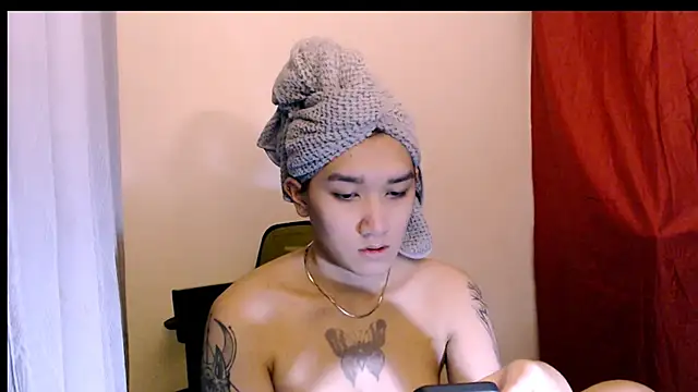 Snapshot of lil_cummer69 chatting on 2, 6, 2026 lil cummer69 online show from 2, 6, 2026