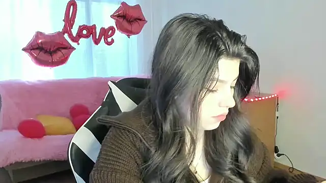 KisaModel online show from 17, 2, 2026