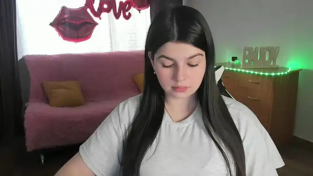 KisaModel online show from 20, 5, 2026