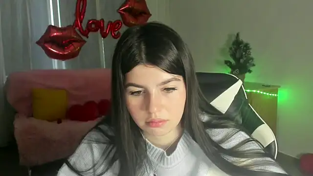 KisaModel online show from 6, 3, 2026