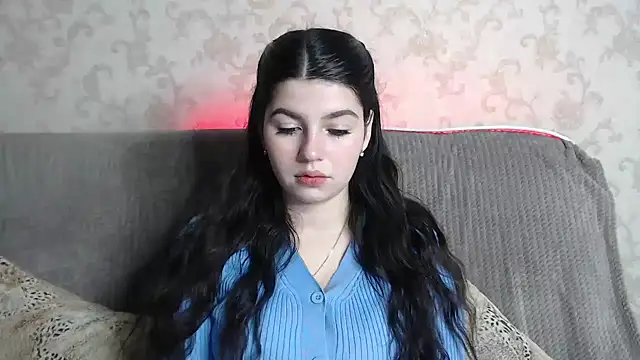 KisaModel online show from 10, 3, 2026