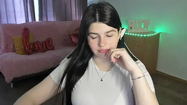 KisaModel online show from 16, 6, 2026