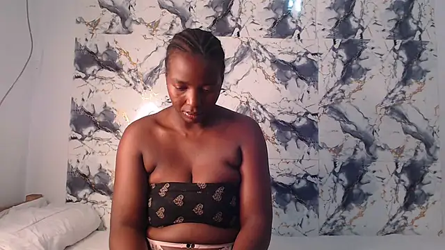CurvyJ255 online show from 24, 7, 2026