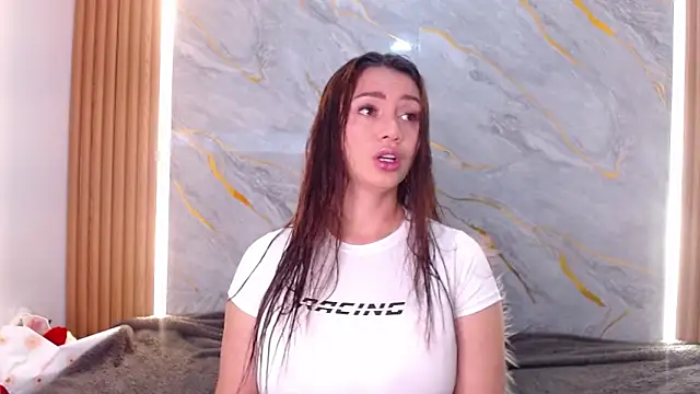 rebecagoldene online show from 22, 5, 2026
