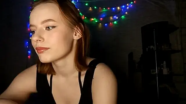 Snapshot of deep_eyes chatting on 22, 12, 2025 deep eyes online show from 22, 12, 2025