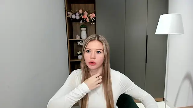 Snapshot of TowandaKaiser chatting on 14, 12, 2025 TowandaKaiser online show from 14, 12, 2025