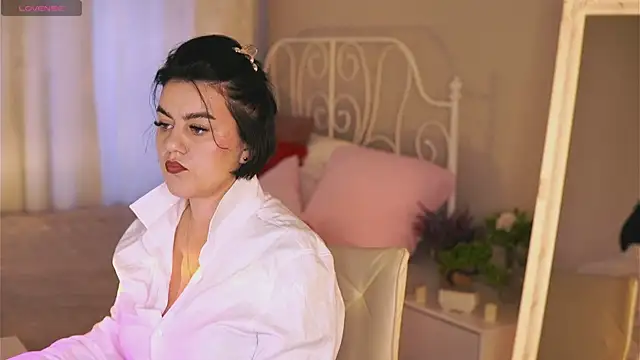 Sofia Fisher online show from 13, 1, 2026