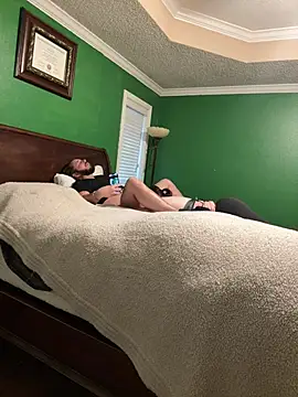 Nickithicks online show from 13, 1, 2026