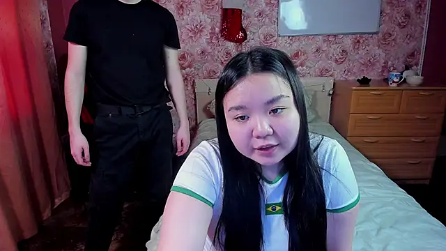 hungrybunny333 online show from 20, 12, 2025