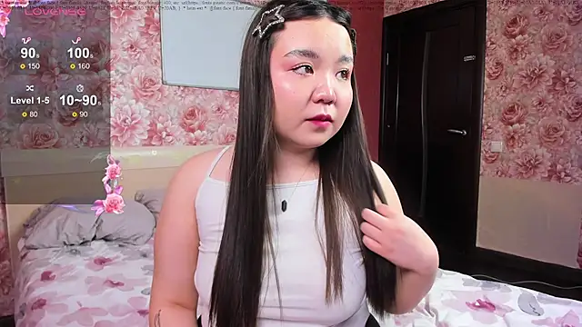 Snapshot of hungrybunny333 chatting on 6, 2, 2026 hungrybunny333 online show from 6, 2, 2026