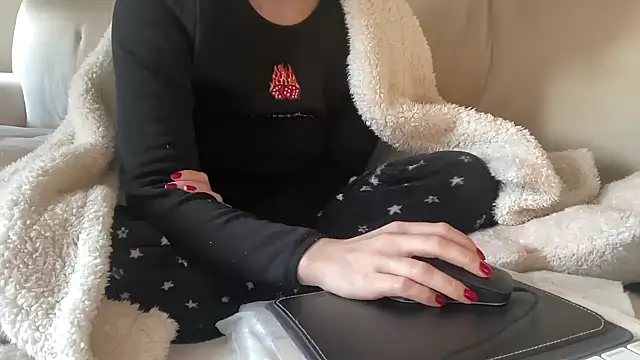 ijustturned18today online show from 22, 12, 2025