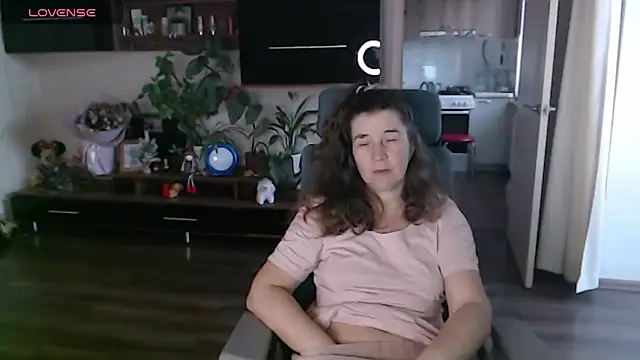 SofiaBoone online show from 7, 1, 2026