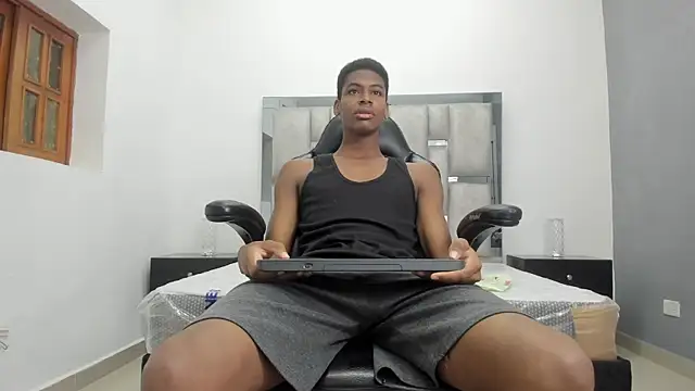 khris  evans online show from 18, 4, 2026
