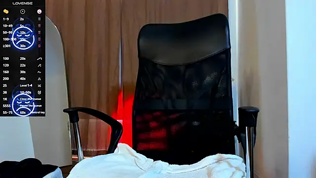 Snapshot of _YOURHERO chatting on 25, 3, 2026 YOURHERO online show from 25, 3, 2026