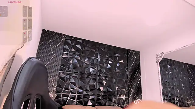 AriadnaLoren online show from 13, 2, 2026