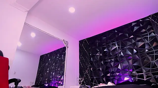 AriadnaLoren online show from 4, 3, 2026