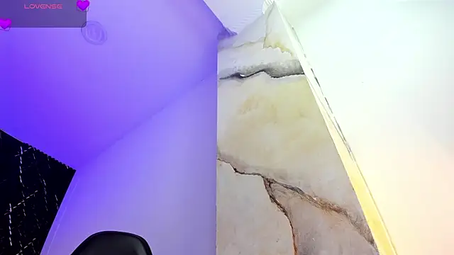 AriadnaLoren online show from 21, 4, 2026