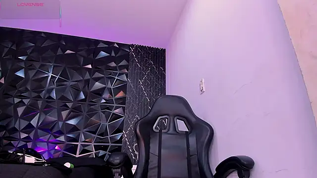 AriadnaLoren online show from 9, 3, 2026