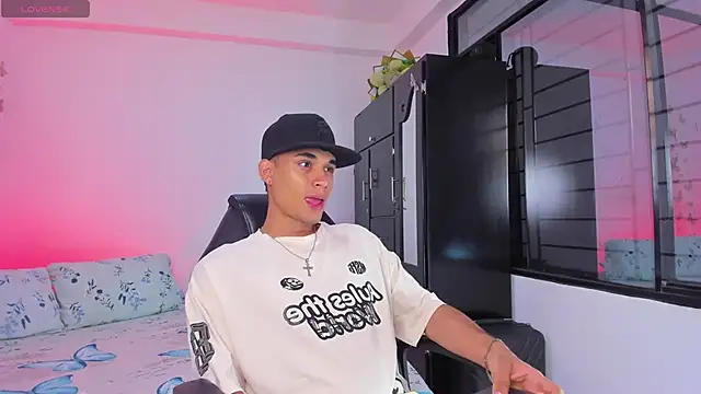 Michael Jordan zz online show from 8, 1, 2026