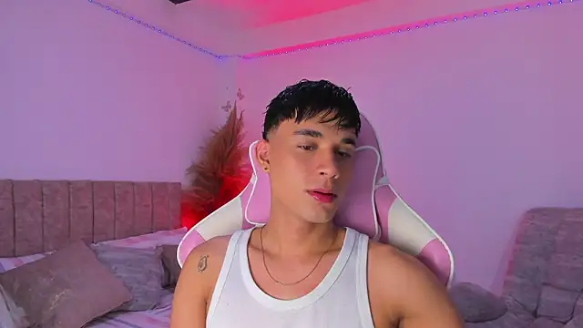 Snapshot of Michael_Jordan_zz chatting on 12, 6, 2026 Michael Jordan zz online show from 12, 6, 2026