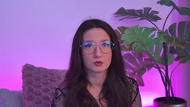 TheaMalekoo online show from 14, 4, 2026