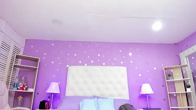 Snapshot of rousse_millers chatting on 19, 12, 2025 rousse millers online show from 19, 12, 2025