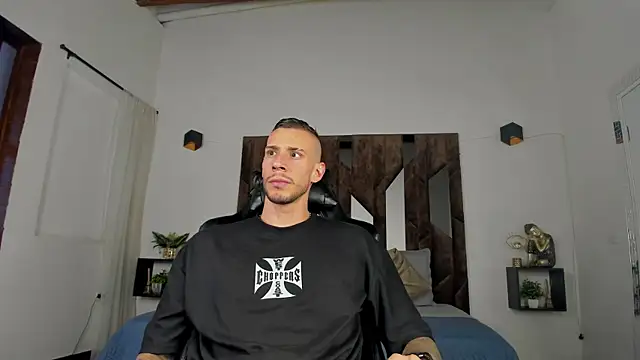 J king   online show from 7, 5, 2026