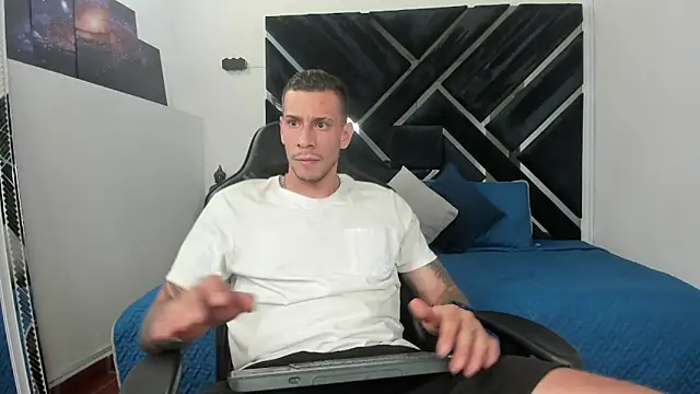 J king   online show from 12, 2, 2026