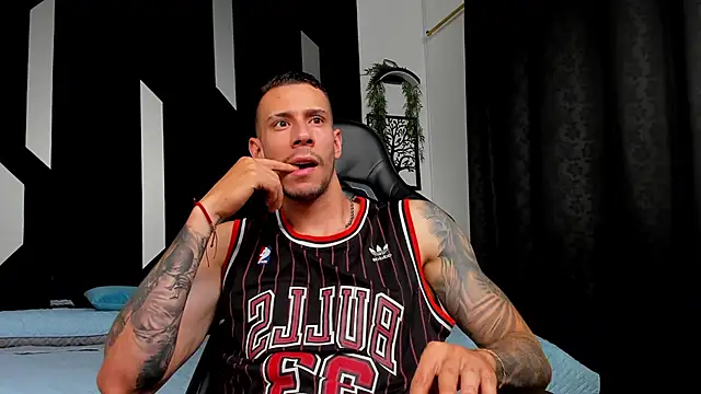 J king   online show from 24, 2, 2026