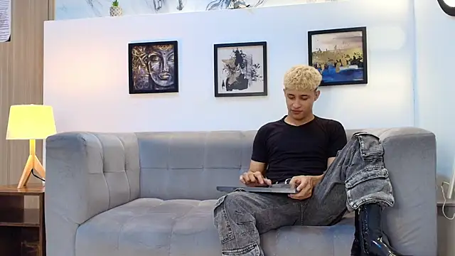 YOUNG GUYS1 online show from 8, 4, 2026