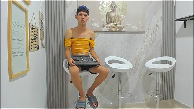 GOOD BOYS1 online show from 14, 12, 2025