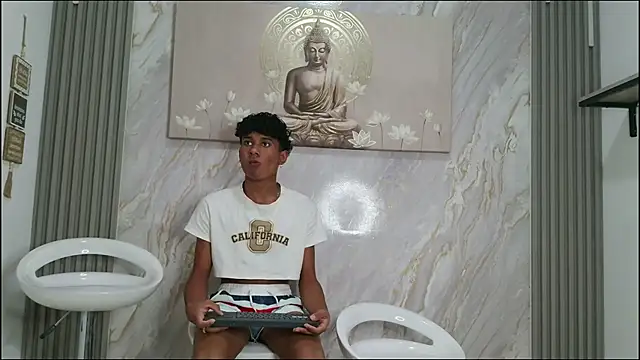 Snapshot of SWEET_RABBIT1 chatting on 4, 2, 2026 SWEET RABBIT1 online show from 4, 2, 2026