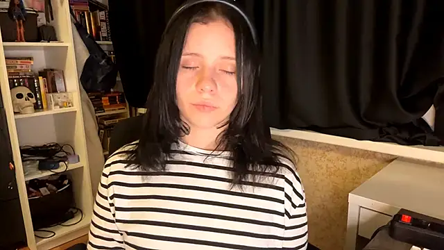 Eva blo0m online show from 11, 1, 2026