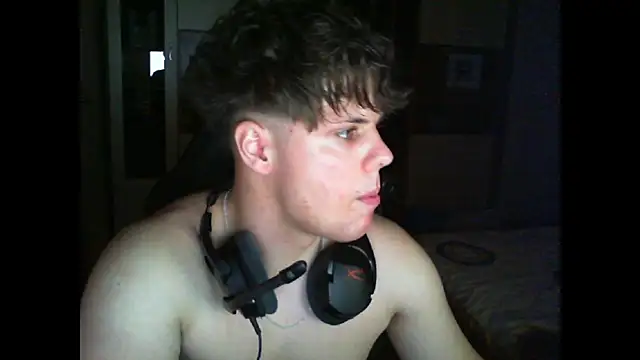 GymGuy0505 online show from 17, 12, 2025