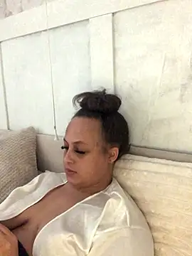 Welsh Maya221x online show from 14, 1, 2026