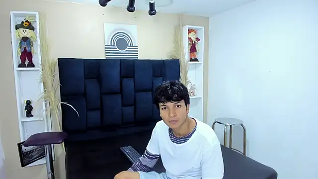 Joseph Gonzalez online show from 8, 3, 2026