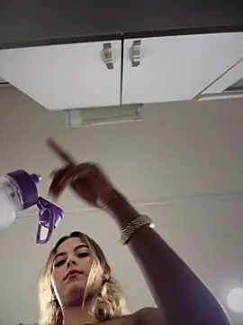 Valeria-escobar online show from 9, 7, 2026